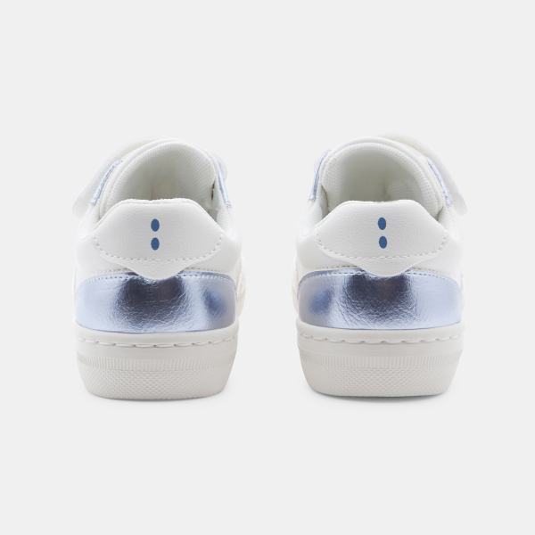 حذاء رياضي منخفض الرقبة، طراز «ستريت ستايل» باللون الأزرق للفتيات